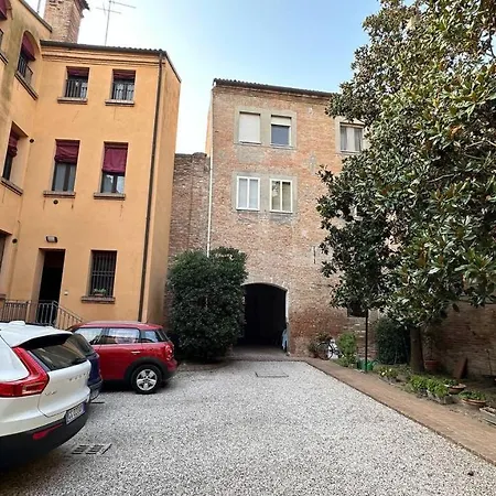 Nella Dimora Di Bassani A - Parcheggio Incluso Apartmán