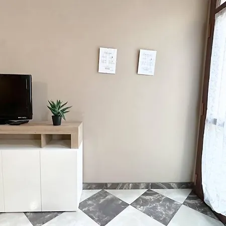 Nella Dimora Di Bassani A - Parcheggio Incluso 아파트